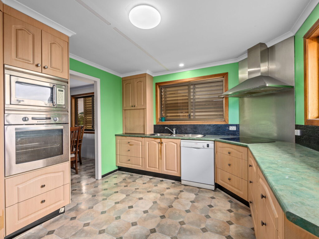 22 Hibiscus Street, Flinders View, QLD 4305