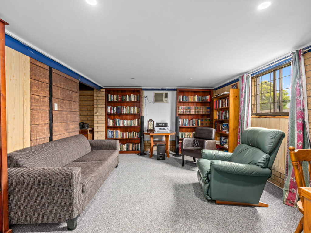 22 Hibiscus Street, Flinders View, QLD 4305