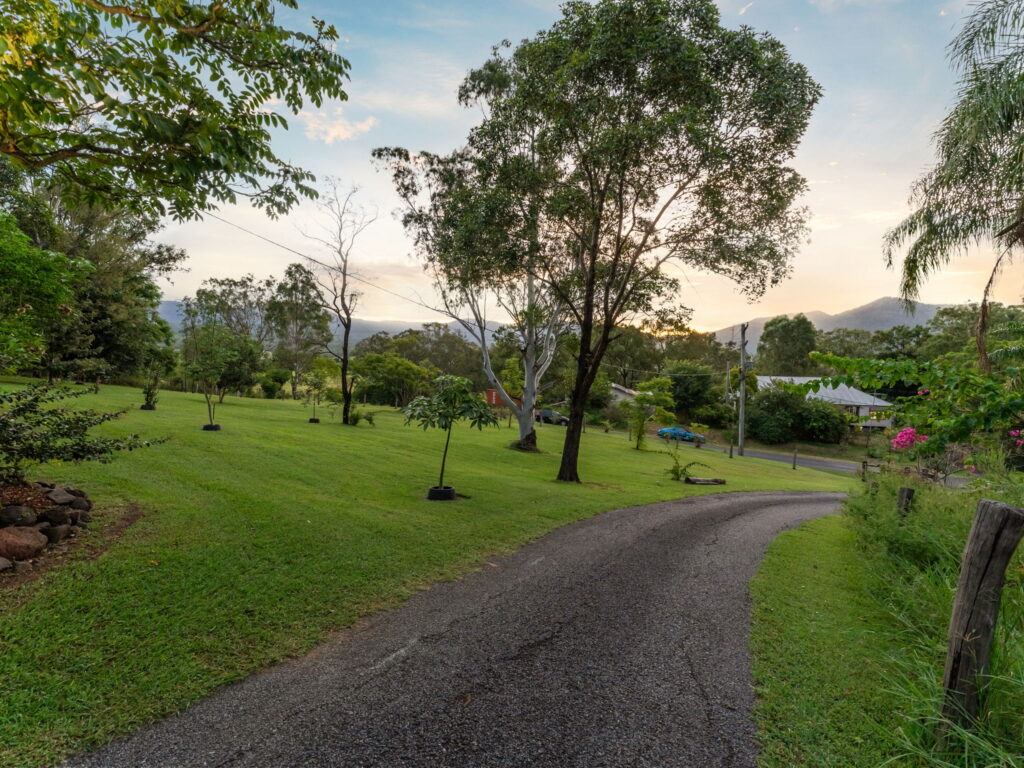 223 Mulgowie Road, Thornton, QLD 4341