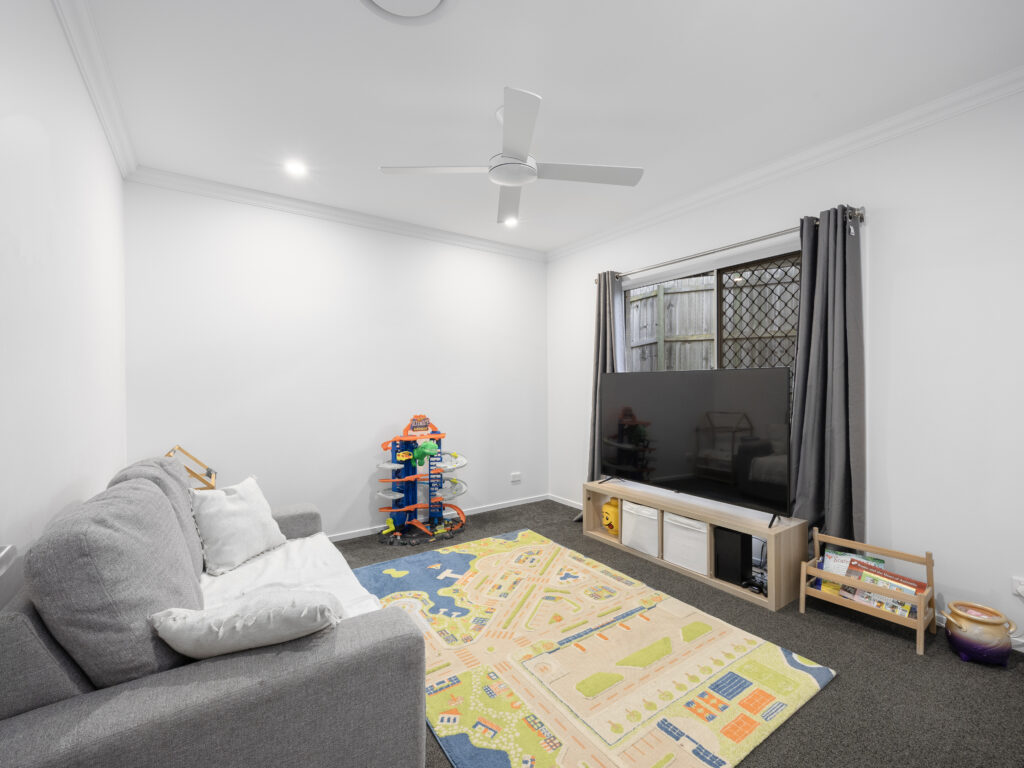 14 Kambu Close, Karalee, QLD 4306