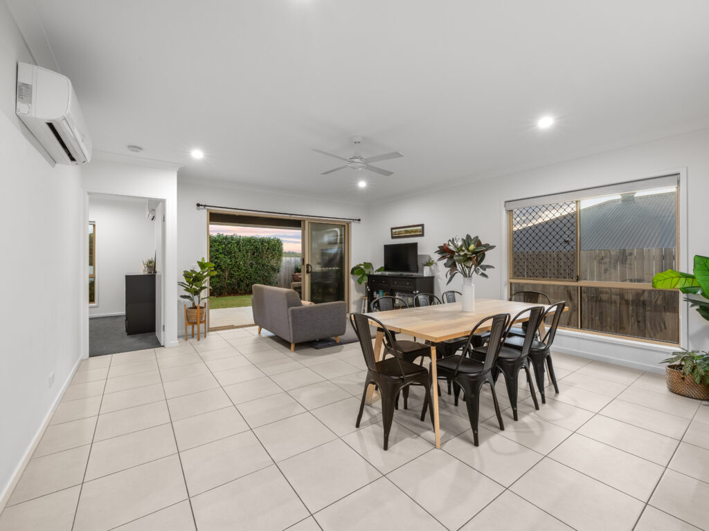 11 Bradfield Street, Ripley, QLD 4306
