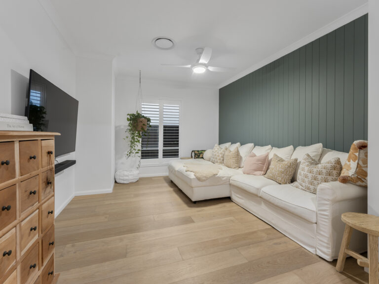 12 Jolly Mews, Ripley, QLD 4306