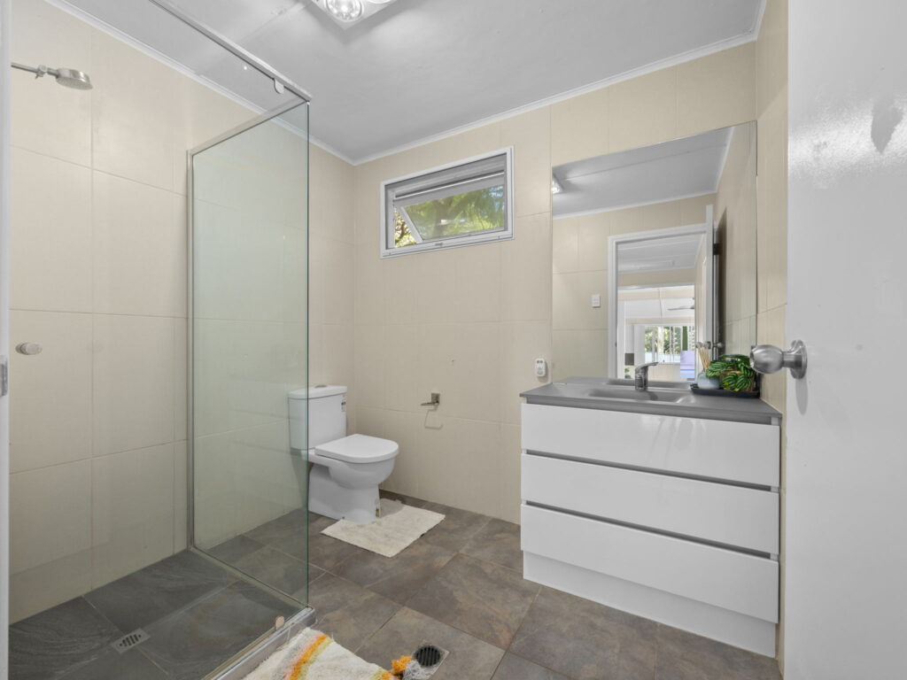 27A Margaret Street, Silkstone, QLD 4304