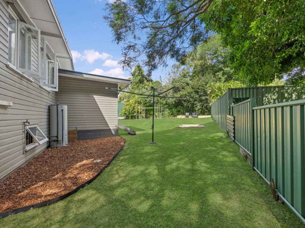 27A Margaret Street, Silkstone, QLD 4304
