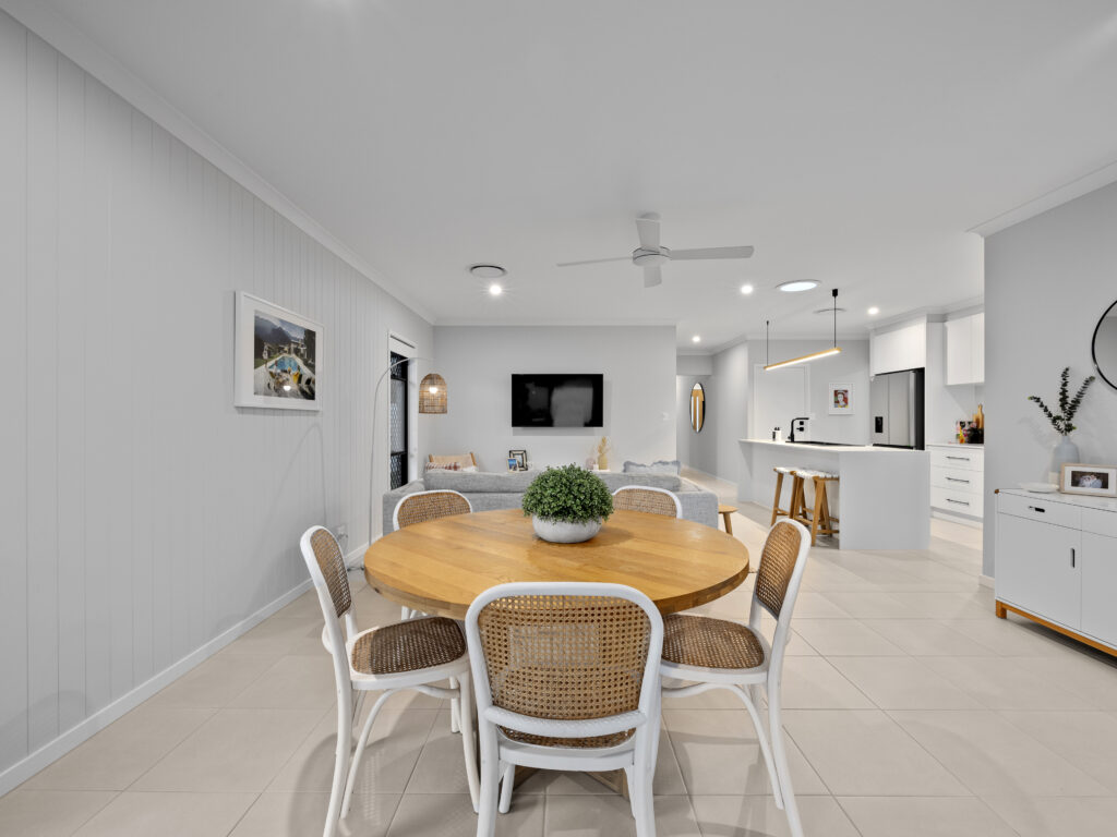 12 Carraba Street, Deebing Heights, QLD 4306