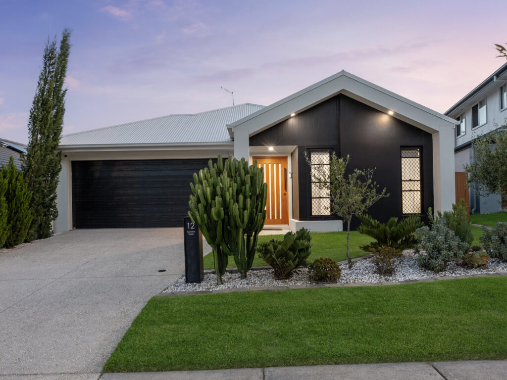 12 Carraba Street, Deebing Heights, QLD 4306