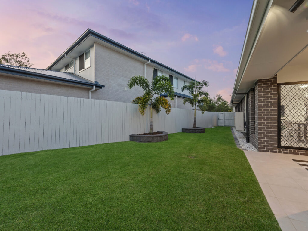 12 Carraba Street, Deebing Heights, QLD 4306