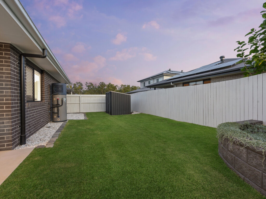 12 Carraba Street, Deebing Heights, QLD 4306