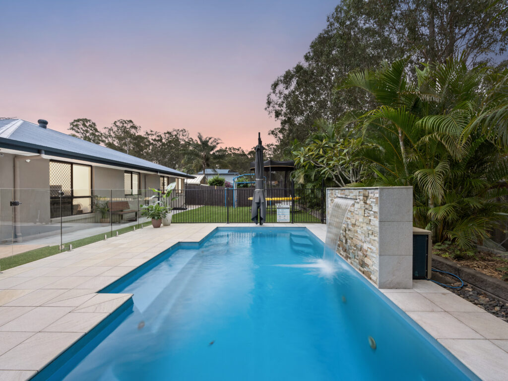 5 Conlan Court, Augustine Heights, QLD 4300