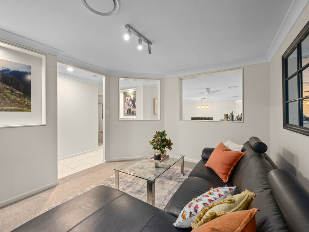 5 Conlan Court, Augustine Heights, QLD 4300