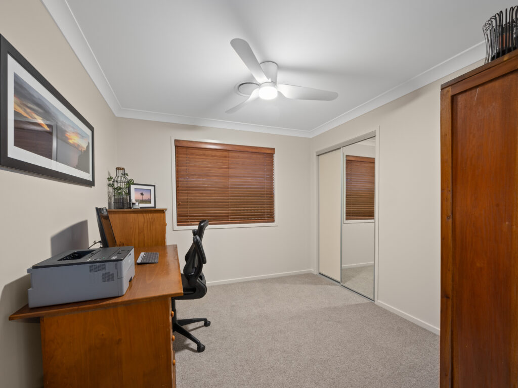 5 Conlan Court, Augustine Heights, QLD 4300