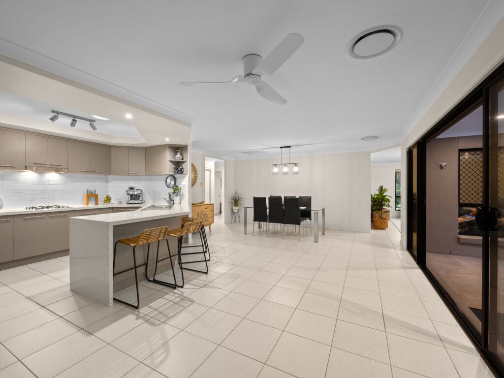 5 Conlan Court, Augustine Heights, QLD 4300