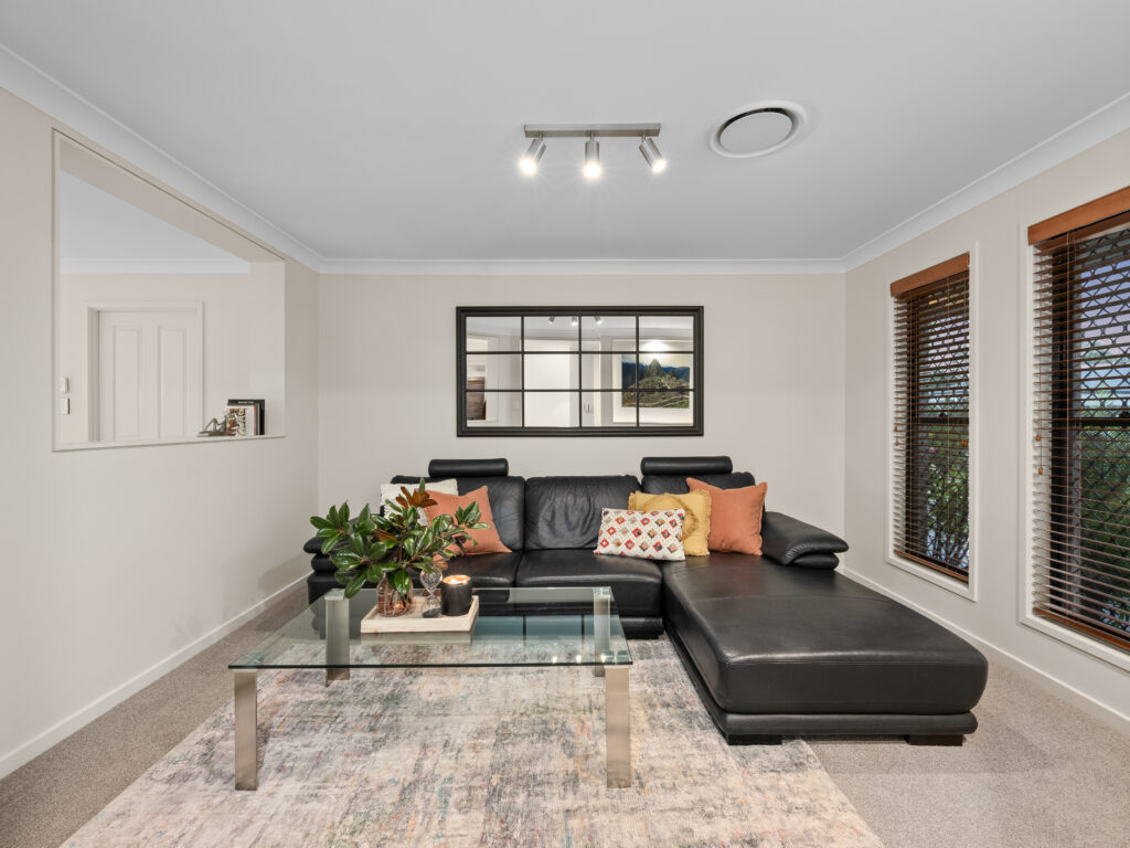 5 Conlan Court, Augustine Heights, QLD 4300