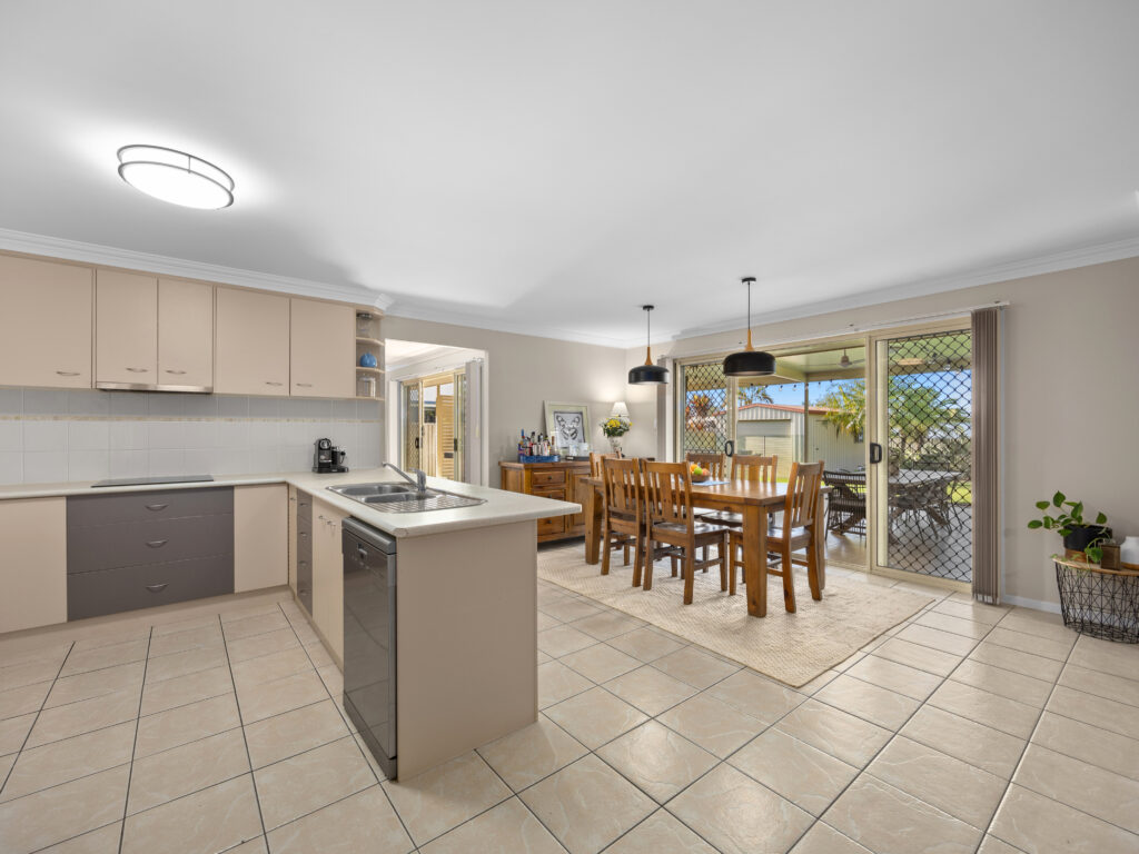 27 Dannika Way, Deebing Heights, QLD 4306