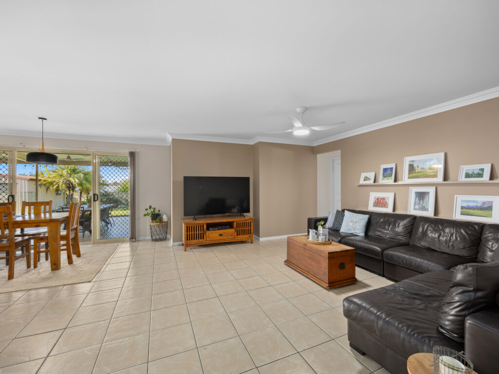 27 Dannika Way, Deebing Heights, QLD 4306