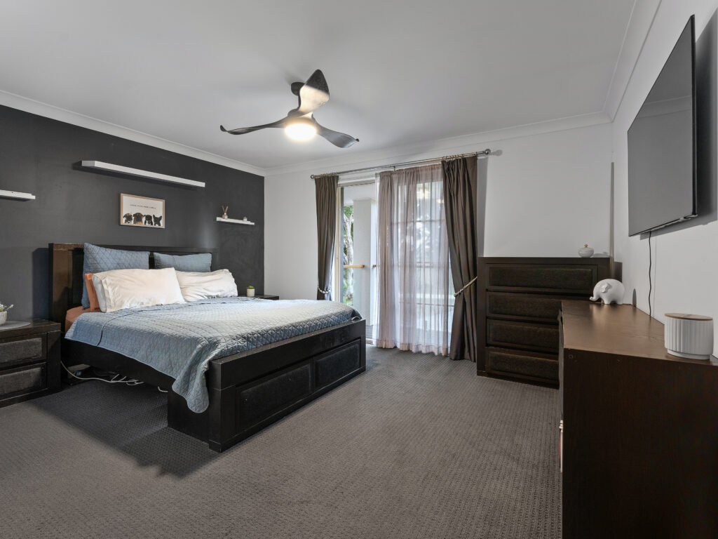 16 Burnside Place, Forest Lake, QLD 4078