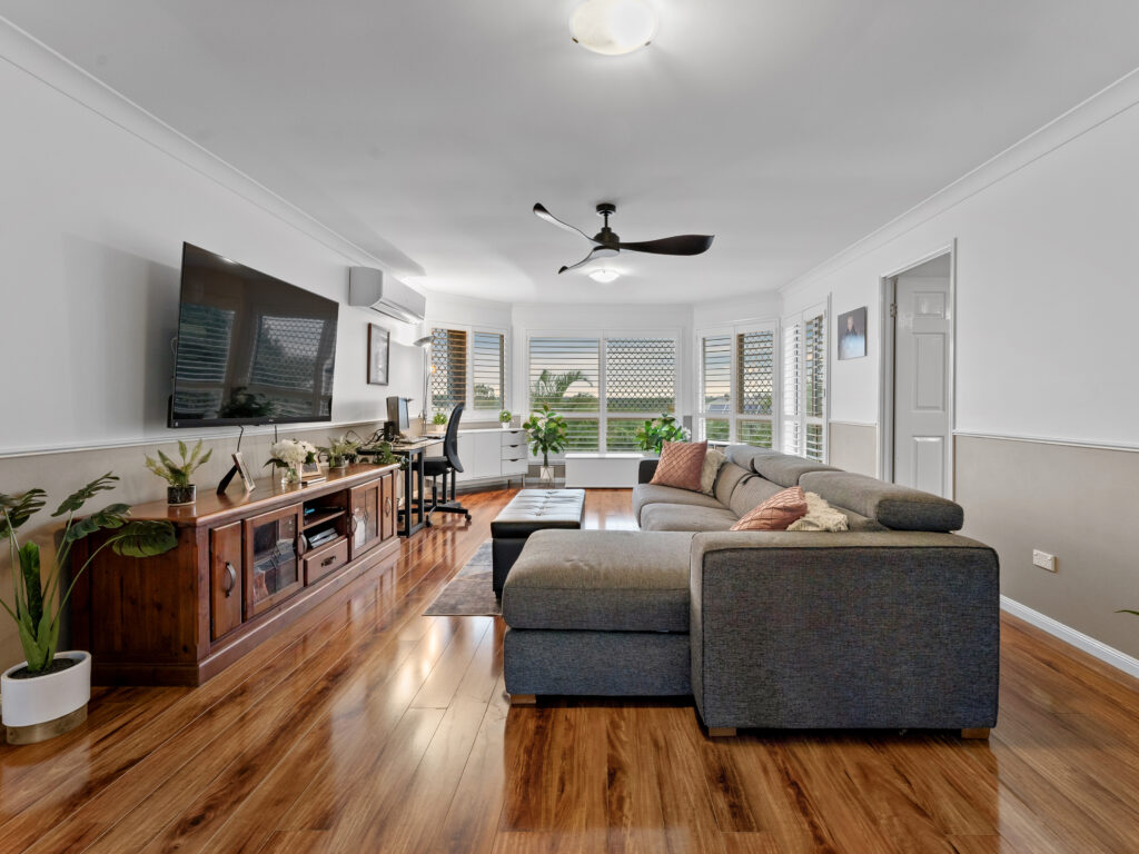 16 Burnside Place, Forest Lake, QLD 4078