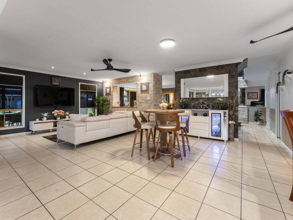16 Burnside Place, Forest Lake, QLD 4078