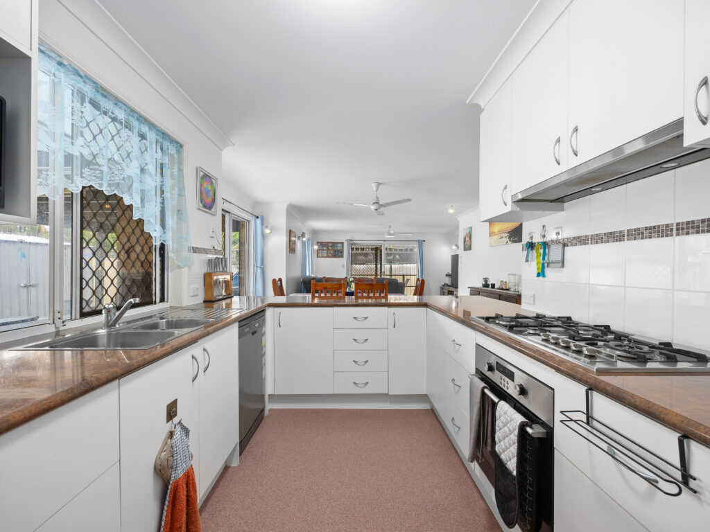 41 Jonquil Circuit, Flinders View, QLD 4305