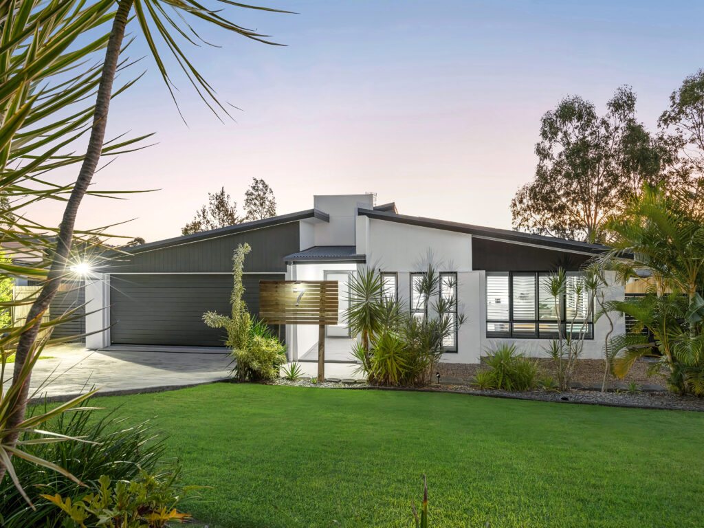 7 Mahogany Rise, Brookwater, QLD 4300