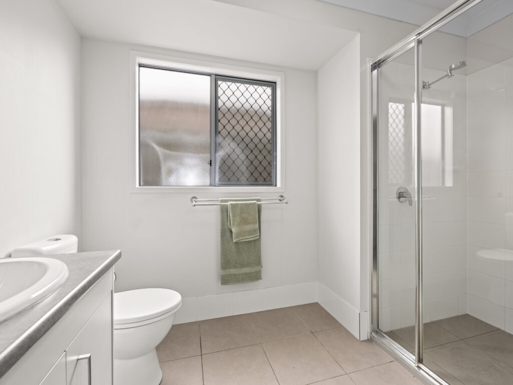 16 Magpie Crescent, Redbank Plains, QLD 4301