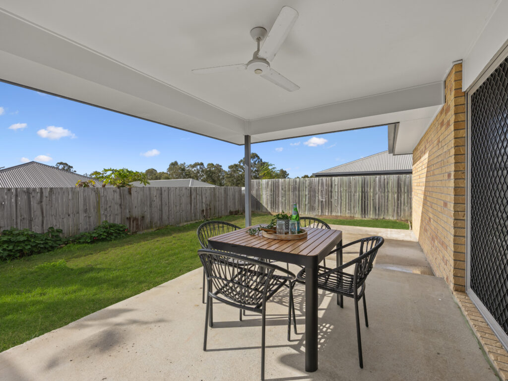 16 Magpie Crescent, Redbank Plains, QLD 4301