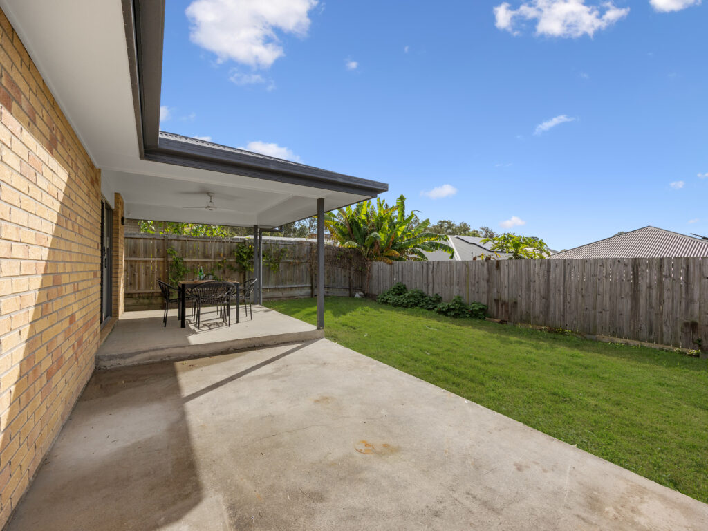 16 Magpie Crescent, Redbank Plains, QLD 4301