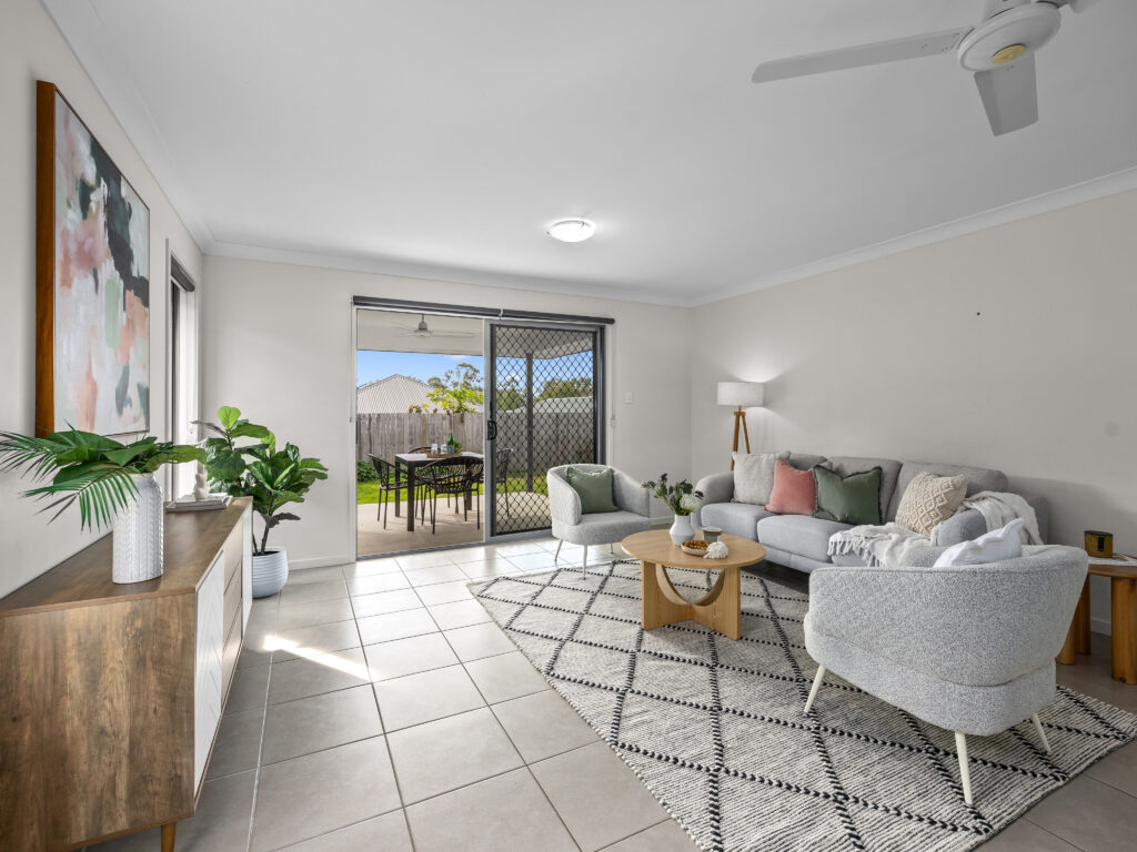 16 Magpie Crescent, Redbank Plains, QLD 4301