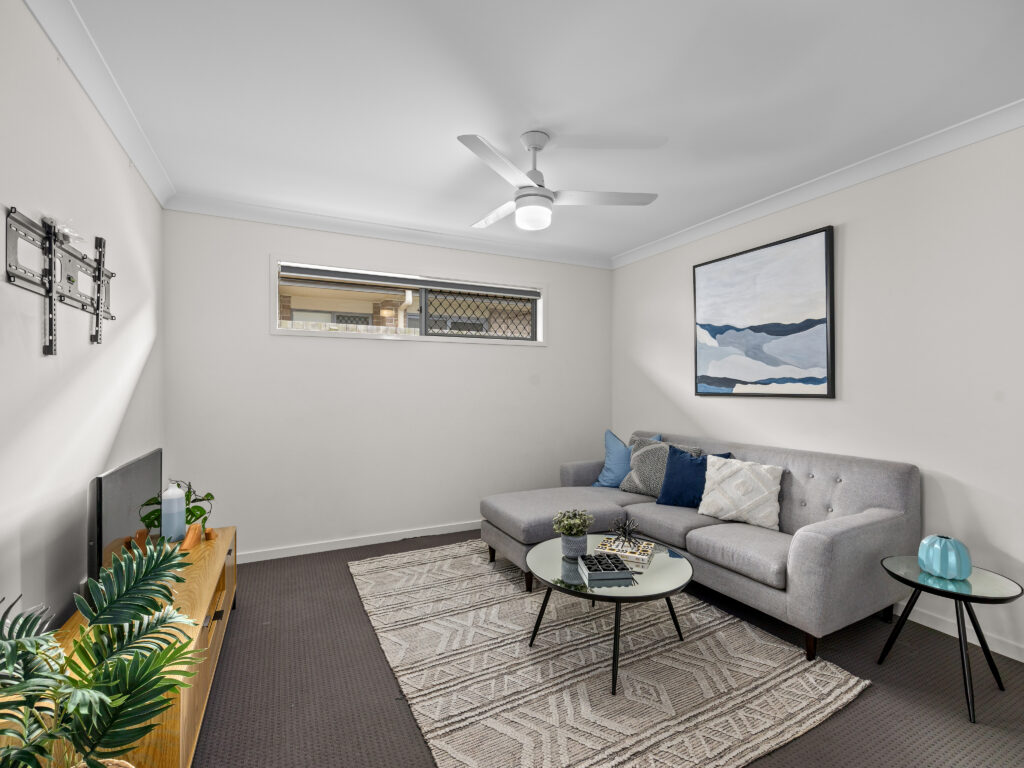 16 Magpie Crescent, Redbank Plains, QLD 4301