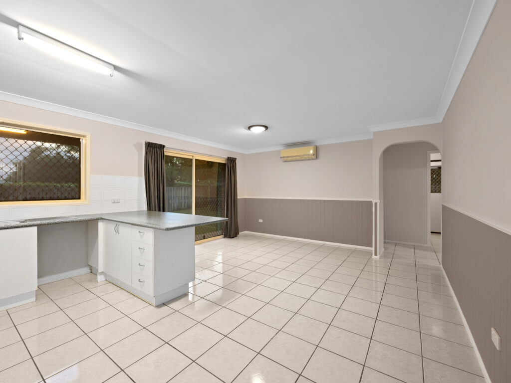 26 Lorrikeet Street, Bundamba, QLD 4304