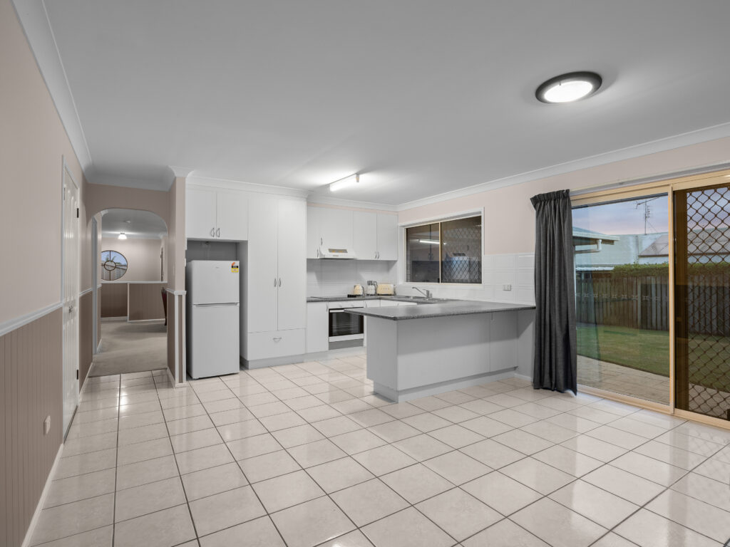 26 Lorrikeet Street, Bundamba, QLD 4304