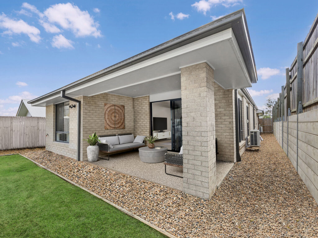 19 Cambridge Way, Ripley, QLD 4306