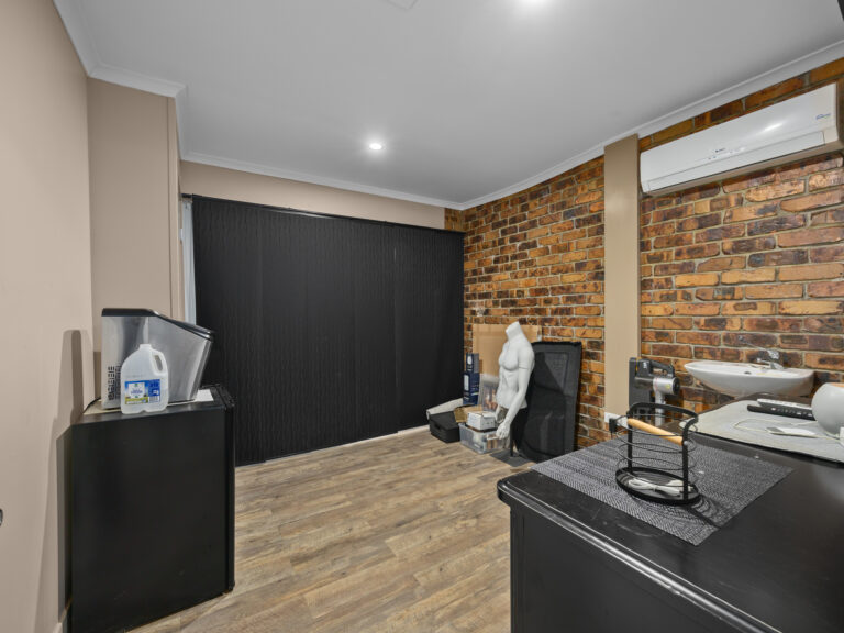 234 Henty Drive, Redbank Plains, QLD 4301