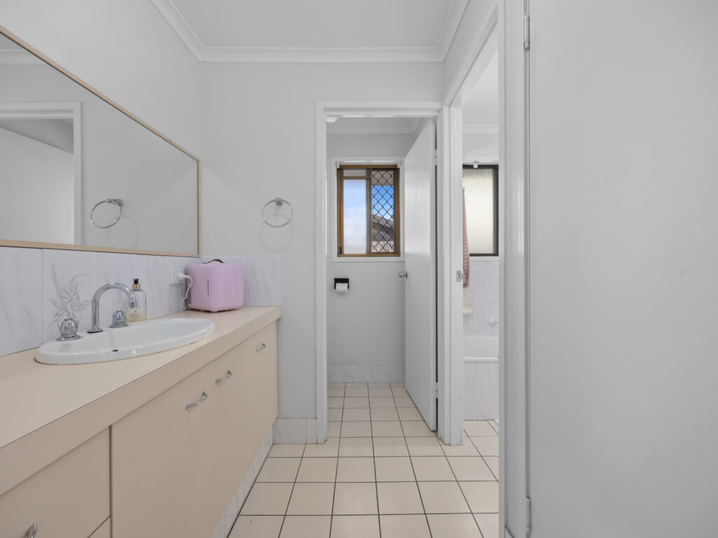 234 Henty Drive, Redbank Plains, QLD 4301