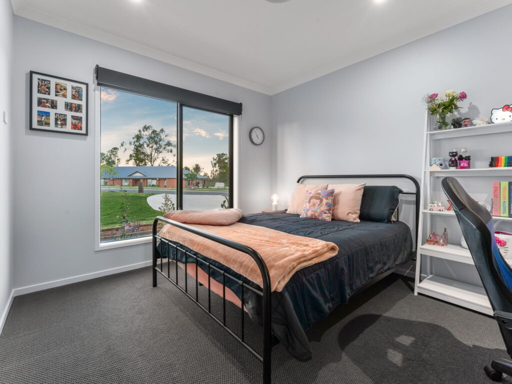 20 Elanora Crescent, Kensington Grove, QLD 4341