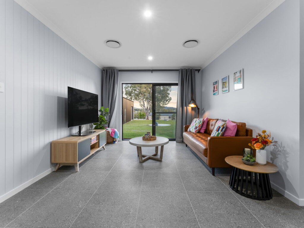 20 Elanora Crescent, Kensington Grove, QLD 4341