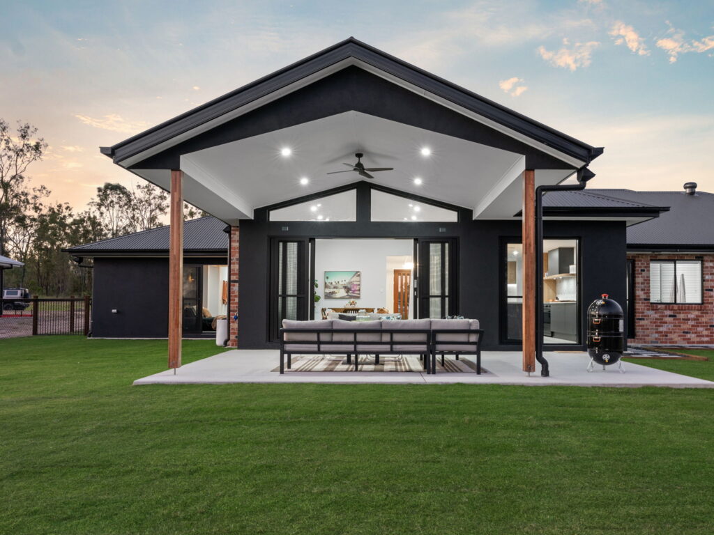 20 Elanora Crescent, Kensington Grove, QLD 4341