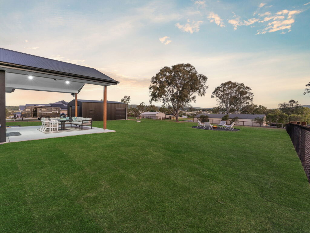 20 Elanora Crescent, Kensington Grove, QLD 4341