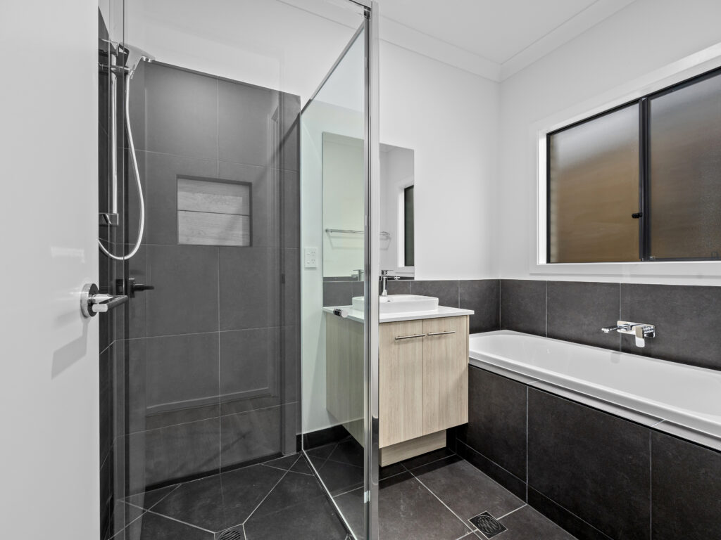 5 Tyson Street, White Rock, QLD 4306
