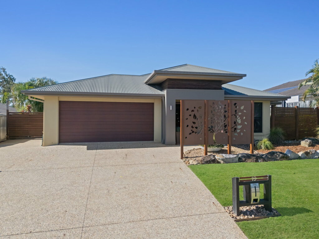 19 Trinity Crescent, Augustine Heights, QLD 4300
