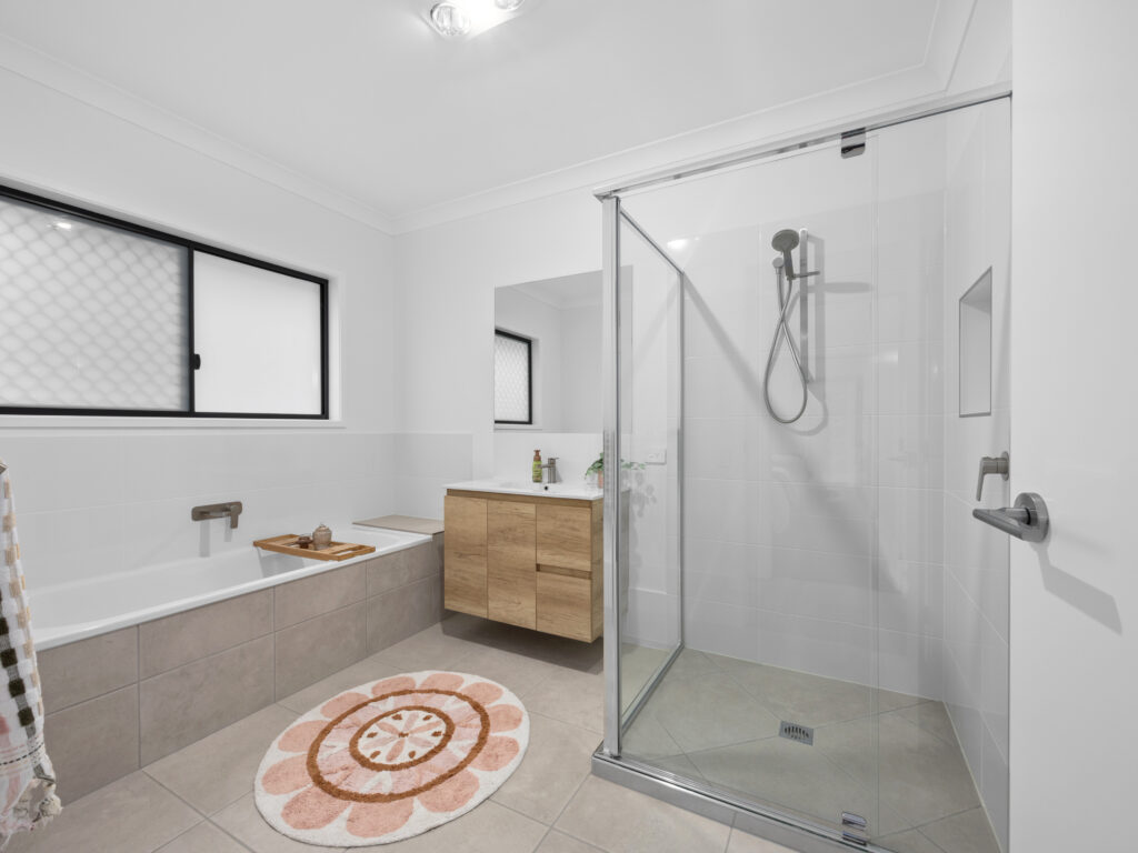 33 Summerstone Boulevard, Morayfield, QLD 4506