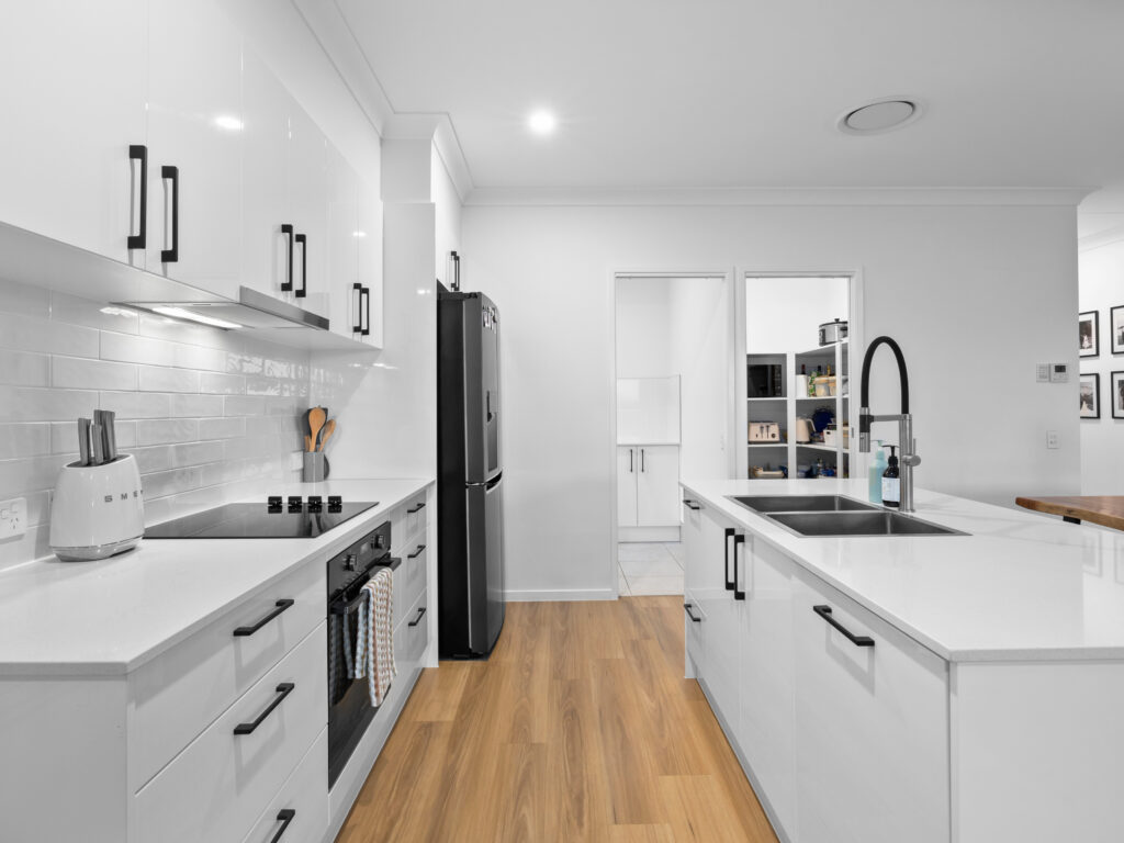 33 Summerstone Boulevard, Morayfield, QLD 4506