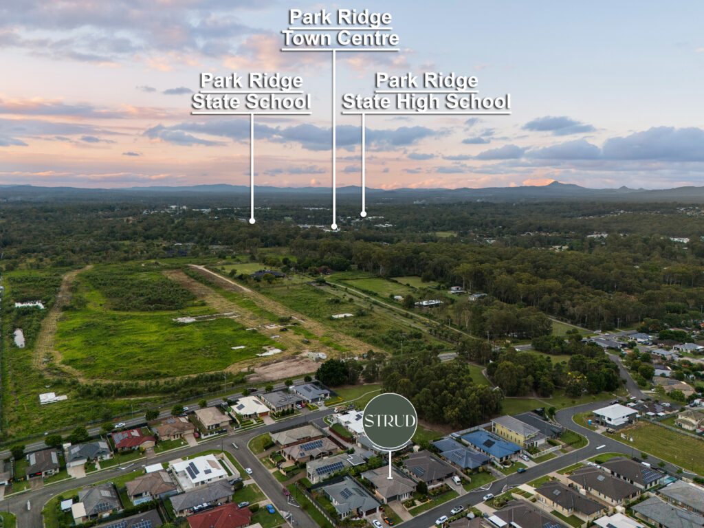 4 Highland Drive, Regents Park, QLD 4118