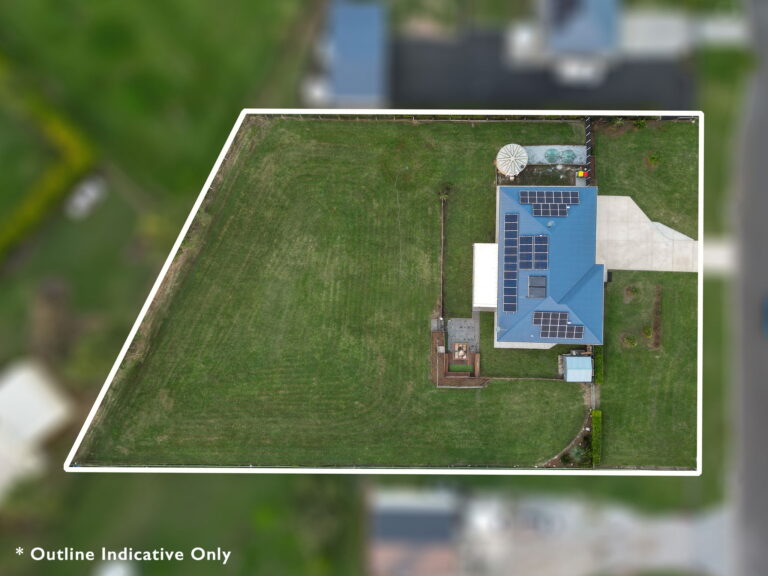 13 Pemberton Place, Hatton Vale, QLD 4341