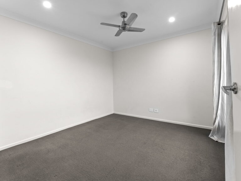 13 Pemberton Place, Hatton Vale, QLD 4341