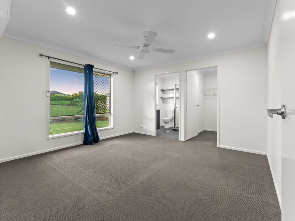 13 Pemberton Place, Hatton Vale, QLD 4341