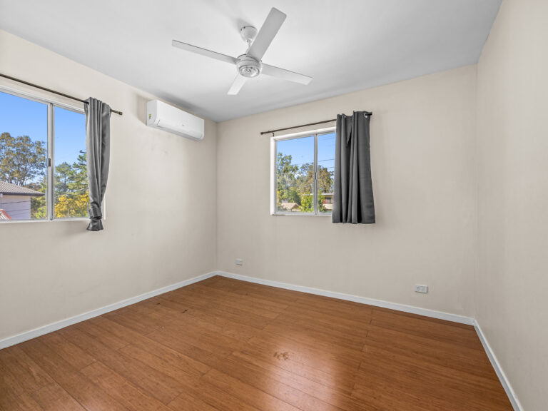 6 Addison Road, Camira, QLD 4300
