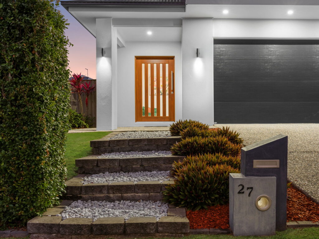 27 McMonagle Crescent, Bellbird Park, QLD 4300