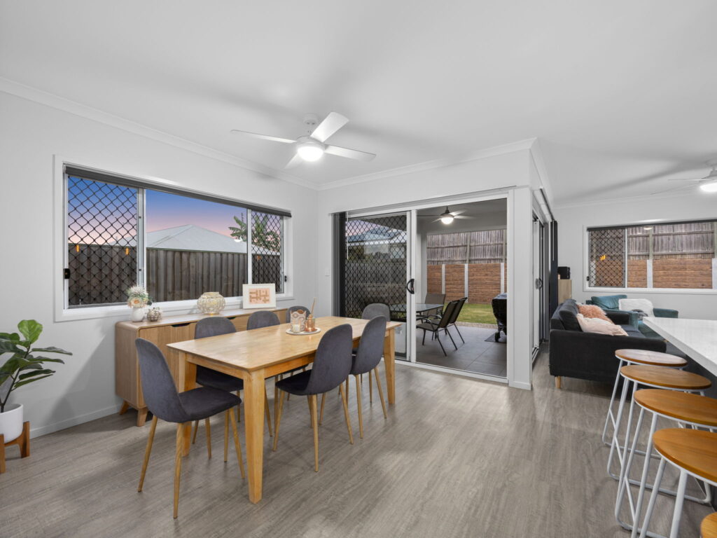 27 McMonagle Crescent, Bellbird Park, QLD 4300