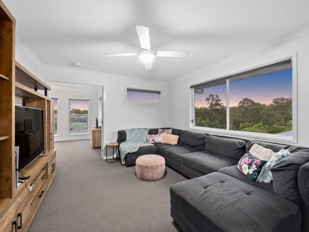 27 McMonagle Crescent, Bellbird Park, QLD 4300
